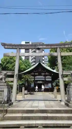 三輪神社の鳥居