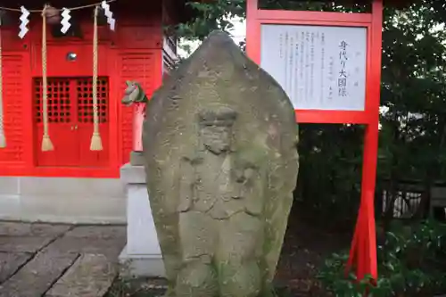 愛宕神社の像