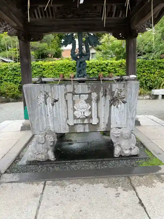 本覚寺の{uncategorized: "未分類", other: "その他", undefined: "問題あり", building: "その他建物", grave: "お墓", sacred_gate: "鳥居", guardian: "狛犬", statue: "像", buddha: "仏像", history: "歴史", nature: "自然", garden: "庭園", animal: "動物", pagoda: "塔", temizu: "手水舎", mountain_gate: "山門・神門", sanctuary: "本殿・本堂", subordinate: "末社・摂社", art: "芸術", scenery: "景色", jizo: "地蔵", ema: "絵馬", goshuin: "御朱印", omikuji: "おみくじ", items: "授与品その他", amulet: "お守り", goshuincho: "御朱印帳", eats: "食事", festival: "お祭り", votive_dance: "神楽", shichigosan: "七五三参", wedding: "結婚式", experience: "体験その他", initially: "初詣", around: "周辺", anti_infection: "感染症対策"}