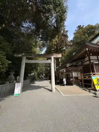 多度大社の{uncategorized: "未分類", other: "その他", undefined: "問題あり", building: "その他建物", grave: "お墓", sacred_gate: "鳥居", guardian: "狛犬", statue: "像", buddha: "仏像", history: "歴史", nature: "自然", garden: "庭園", animal: "動物", pagoda: "塔", temizu: "手水舎", mountain_gate: "山門・神門", sanctuary: "本殿・本堂", subordinate: "末社・摂社", art: "芸術", scenery: "景色", jizo: "地蔵", ema: "絵馬", goshuin: "御朱印", omikuji: "おみくじ", items: "授与品その他", amulet: "お守り", goshuincho: "御朱印帳", eats: "食事", festival: "お祭り", votive_dance: "神楽", shichigosan: "七五三参", wedding: "結婚式", experience: "体験その他", initially: "初詣", around: "周辺", anti_infection: "感染症対策"}