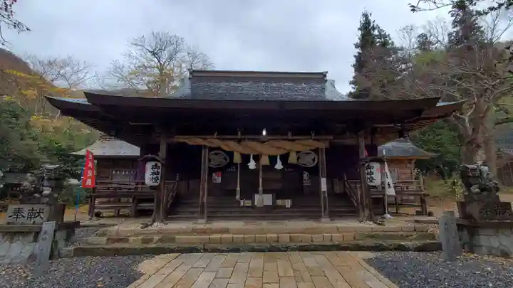 熊野神社の本殿・本堂