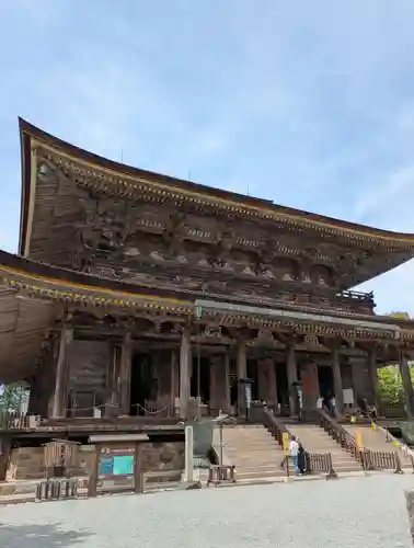 金峯山寺の本殿・本堂