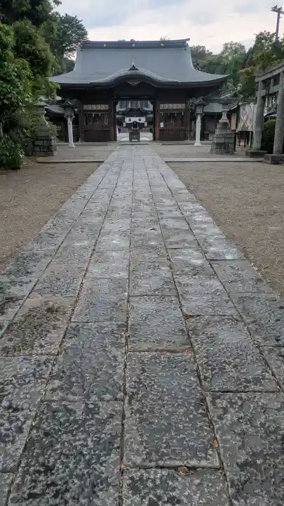須賀神社の{uncategorized: "未分類", other: "その他", undefined: "問題あり", building: "その他建物", grave: "お墓", sacred_gate: "鳥居", guardian: "狛犬", statue: "像", buddha: "仏像", history: "歴史", nature: "自然", garden: "庭園", animal: "動物", pagoda: "塔", temizu: "手水舎", mountain_gate: "山門・神門", sanctuary: "本殿・本堂", subordinate: "末社・摂社", art: "芸術", scenery: "景色", jizo: "地蔵", ema: "絵馬", goshuin: "御朱印", omikuji: "おみくじ", items: "授与品その他", amulet: "お守り", goshuincho: "御朱印帳", eats: "食事", festival: "お祭り", votive_dance: "神楽", shichigosan: "七五三参", wedding: "結婚式", experience: "体験その他", initially: "初詣", around: "周辺", anti_infection: "感染症対策"}