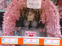 露天神社(お初天神)の{uncategorized: "未分類", other: "その他", undefined: "問題あり", building: "その他建物", grave: "お墓", sacred_gate: "鳥居", guardian: "狛犬", statue: "像", buddha: "仏像", history: "歴史", nature: "自然", garden: "庭園", animal: "動物", pagoda: "塔", temizu: "手水舎", mountain_gate: "山門・神門", sanctuary: "本殿・本堂", subordinate: "末社・摂社", art: "芸術", scenery: "景色", jizo: "地蔵", ema: "絵馬", goshuin: "御朱印", omikuji: "おみくじ", items: "授与品その他", amulet: "お守り", goshuincho: "御朱印帳", eats: "食事", festival: "お祭り", votive_dance: "神楽", shichigosan: "七五三参", wedding: "結婚式", experience: "体験その他", initially: "初詣", around: "周辺", anti_infection: "感染症対策"}