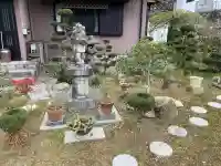 光明寺の{uncategorized: "未分類", other: "その他", undefined: "問題あり", building: "その他建物", grave: "お墓", sacred_gate: "鳥居", guardian: "狛犬", statue: "像", buddha: "仏像", history: "歴史", nature: "自然", garden: "庭園", animal: "動物", pagoda: "塔", temizu: "手水舎", mountain_gate: "山門・神門", sanctuary: "本殿・本堂", subordinate: "末社・摂社", art: "芸術", scenery: "景色", jizo: "地蔵", ema: "絵馬", goshuin: "御朱印", omikuji: "おみくじ", items: "授与品その他", amulet: "お守り", goshuincho: "御朱印帳", eats: "食事", festival: "お祭り", votive_dance: "神楽", shichigosan: "七五三参", wedding: "結婚式", experience: "体験その他", initially: "初詣", around: "周辺", anti_infection: "感染症対策"}