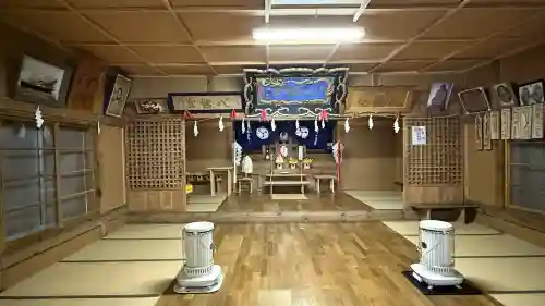 富川八幡宮の{uncategorized: "未分類", other: "その他", undefined: "問題あり", building: "その他建物", grave: "お墓", sacred_gate: "鳥居", guardian: "狛犬", statue: "像", buddha: "仏像", history: "歴史", nature: "自然", garden: "庭園", animal: "動物", pagoda: "塔", temizu: "手水舎", mountain_gate: "山門・神門", sanctuary: "本殿・本堂", subordinate: "末社・摂社", art: "芸術", scenery: "景色", jizo: "地蔵", ema: "絵馬", goshuin: "御朱印", omikuji: "おみくじ", items: "授与品その他", amulet: "お守り", goshuincho: "御朱印帳", eats: "食事", festival: "お祭り", votive_dance: "神楽", shichigosan: "七五三参", wedding: "結婚式", experience: "体験その他", initially: "初詣", around: "周辺", anti_infection: "感染症対策"}