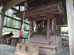 神明神社の本殿