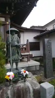福寿院の像