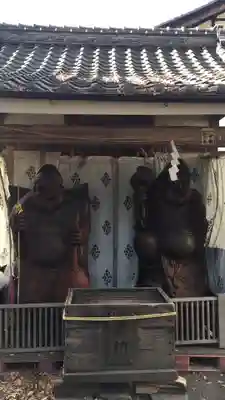 白鳥神社の像