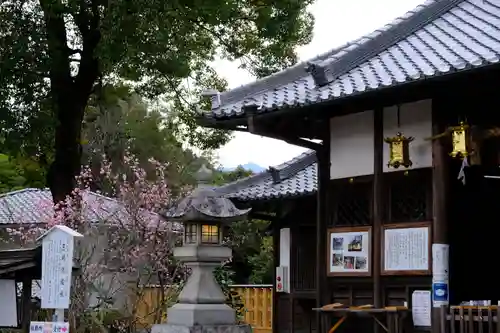 丹生官省符神社の建物その他