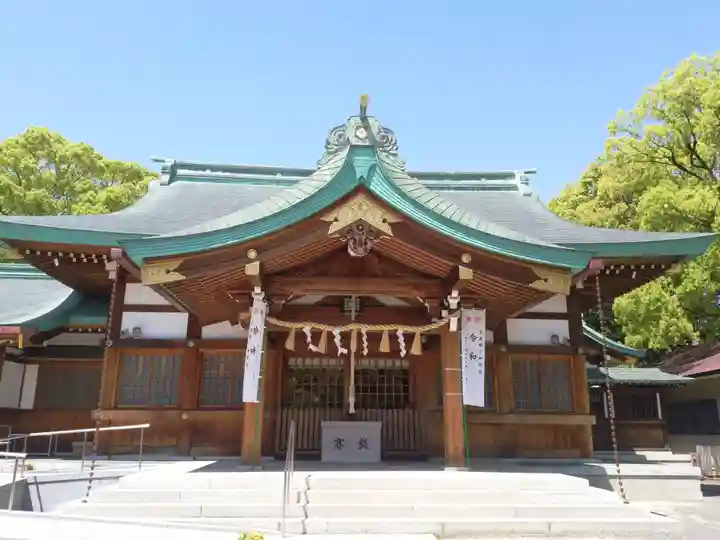 川原神社の本殿・本堂