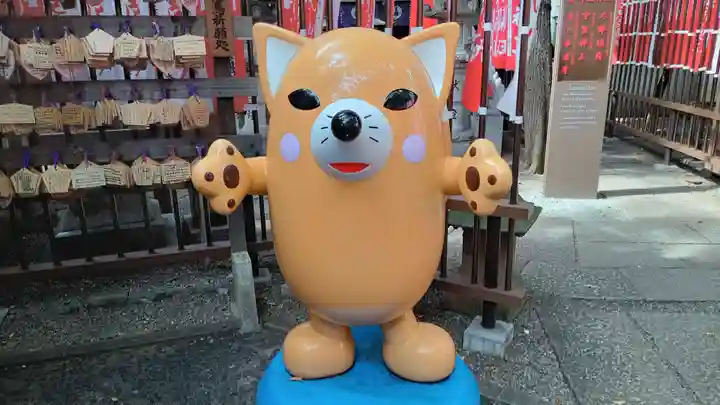 豊川稲荷東京別院の狛犬