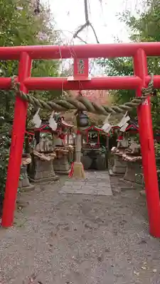 冠稲荷神社の末社・摂社