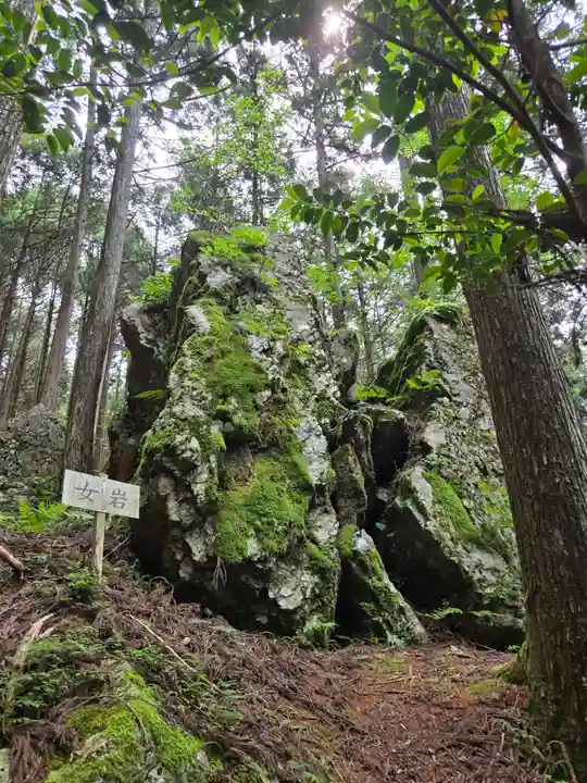 戸隠神社(岐阜県)