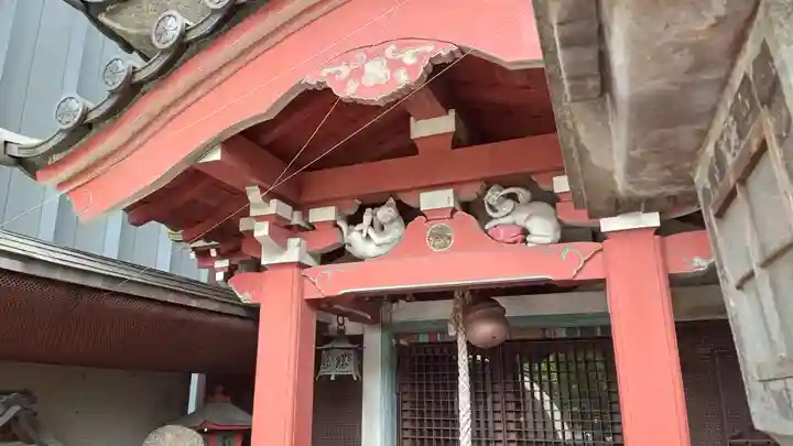 美喜井稲荷の本殿・本堂