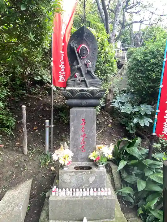 大船観音寺の像