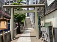 宮益御嶽神社の鳥居