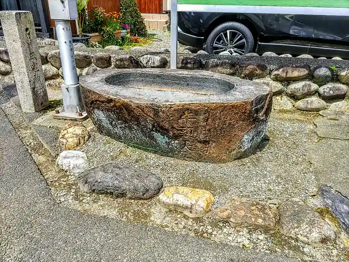 三宅社の手水舎