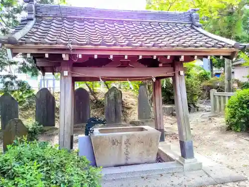 稲荷神社（東浦町）の手水舎