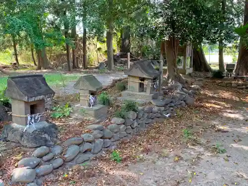 倭文神社の末社