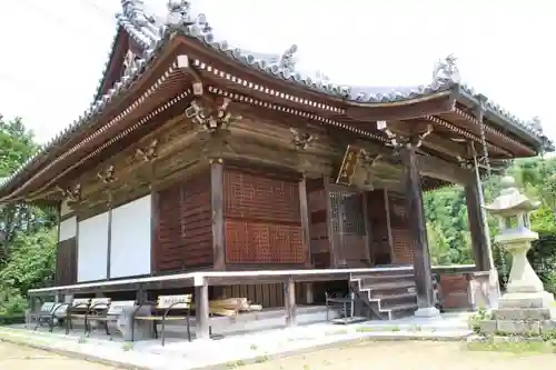 子安地蔵寺の本殿・本堂