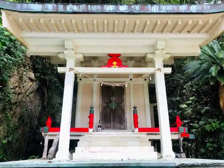 八島神社の本殿・本堂