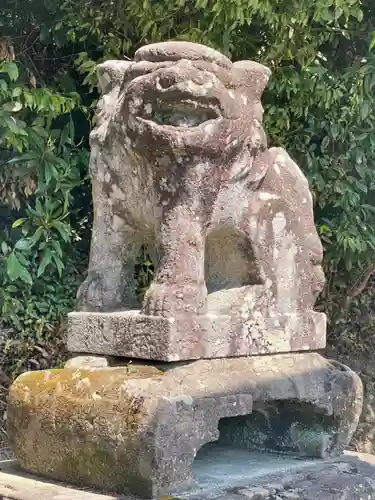 須佐神社の狛犬