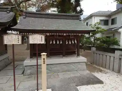 草加神社の末社・摂社