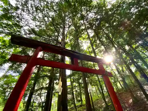 子檀倉宮(子檀嶺神社奥宮)の鳥居