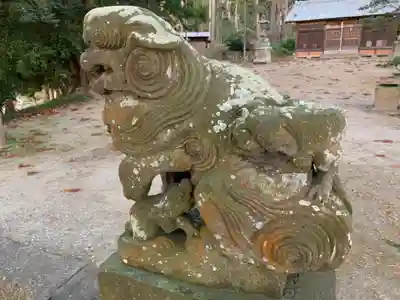 諏訪神社の狛犬