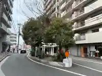 楠木大神の{uncategorized: "未分類", other: "その他", undefined: "問題あり", building: "その他建物", grave: "お墓", sacred_gate: "鳥居", guardian: "狛犬", statue: "像", buddha: "仏像", history: "歴史", nature: "自然", garden: "庭園", animal: "動物", pagoda: "塔", temizu: "手水舎", mountain_gate: "山門・神門", sanctuary: "本殿・本堂", subordinate: "末社・摂社", art: "芸術", scenery: "景色", jizo: "地蔵", ema: "絵馬", goshuin: "御朱印", omikuji: "おみくじ", items: "授与品その他", amulet: "お守り", goshuincho: "御朱印帳", eats: "食事", festival: "お祭り", votive_dance: "神楽", shichigosan: "七五三参", wedding: "結婚式", experience: "体験その他", initially: "初詣", around: "周辺", anti_infection: "感染症対策"}