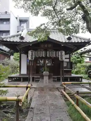 出町妙音堂の本殿・本堂