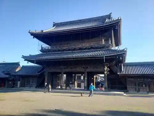 大通寺（長浜御坊）の山門