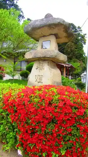 屯倉神社の建物その他