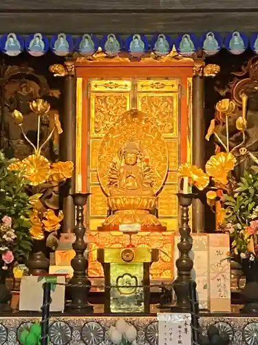 護国之寺の本殿・本堂