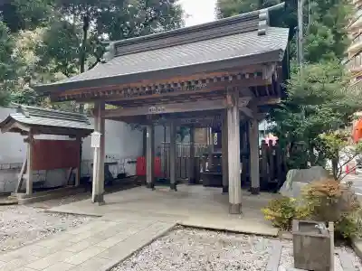 境稲荷神社の{uncategorized: "未分類", other: "その他", undefined: "問題あり", building: "その他建物", grave: "お墓", sacred_gate: "鳥居", guardian: "狛犬", statue: "像", buddha: "仏像", history: "歴史", nature: "自然", garden: "庭園", animal: "動物", pagoda: "塔", temizu: "手水舎", mountain_gate: "山門・神門", sanctuary: "本殿・本堂", subordinate: "末社・摂社", art: "芸術", scenery: "景色", jizo: "地蔵", ema: "絵馬", goshuin: "御朱印", omikuji: "おみくじ", items: "授与品その他", amulet: "お守り", goshuincho: "御朱印帳", eats: "食事", festival: "お祭り", votive_dance: "神楽", shichigosan: "七五三参", wedding: "結婚式", experience: "体験その他", initially: "初詣", around: "周辺", anti_infection: "感染症対策"}
