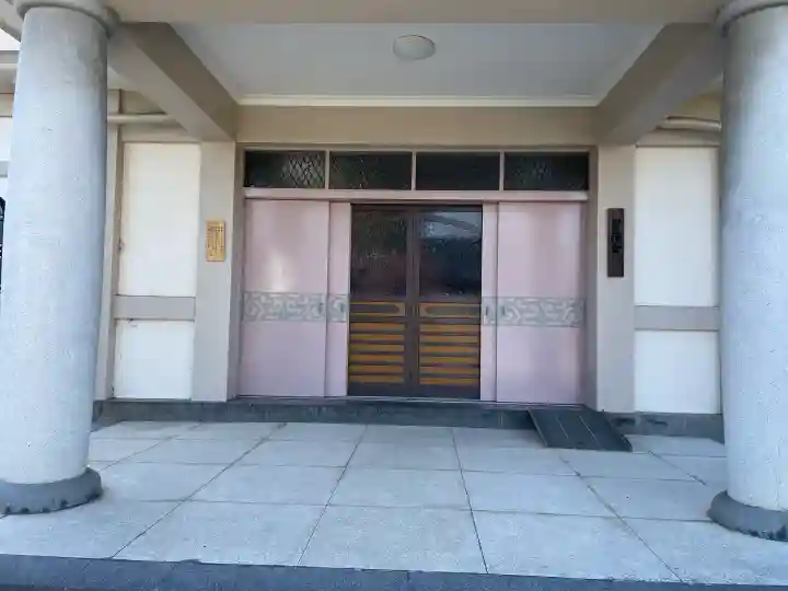 同聚院の{uncategorized: "未分類", other: "その他", undefined: "問題あり", building: "その他建物", grave: "お墓", sacred_gate: "鳥居", guardian: "狛犬", statue: "像", buddha: "仏像", history: "歴史", nature: "自然", garden: "庭園", animal: "動物", pagoda: "塔", temizu: "手水舎", mountain_gate: "山門・神門", sanctuary: "本殿・本堂", subordinate: "末社・摂社", art: "芸術", scenery: "景色", jizo: "地蔵", ema: "絵馬", goshuin: "御朱印", omikuji: "おみくじ", items: "授与品その他", amulet: "お守り", goshuincho: "御朱印帳", eats: "食事", festival: "お祭り", votive_dance: "神楽", shichigosan: "七五三参", wedding: "結婚式", experience: "体験その他", initially: "初詣", around: "周辺", anti_infection: "感染症対策"}