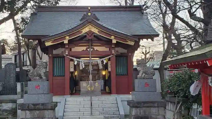 女塚神社の本殿・本堂