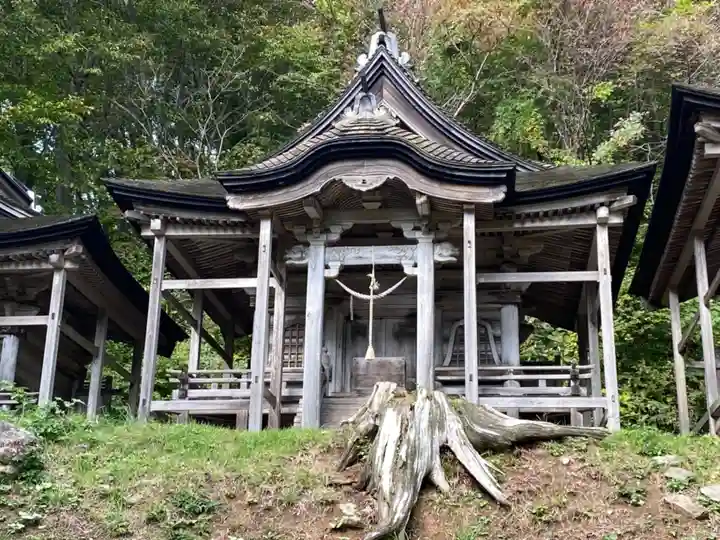 赤神神社の本殿・本堂