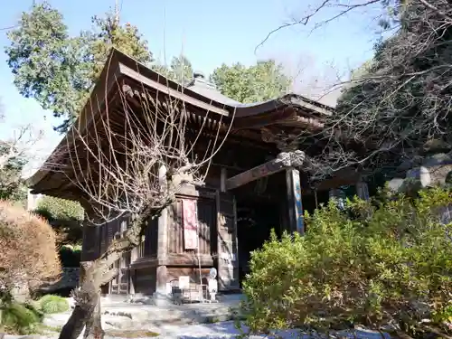 岩之上堂の本殿・本堂