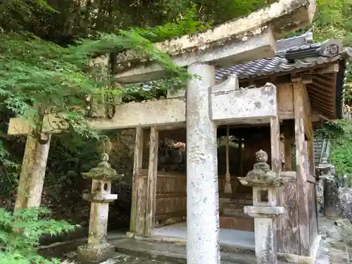 祝田神社の末社