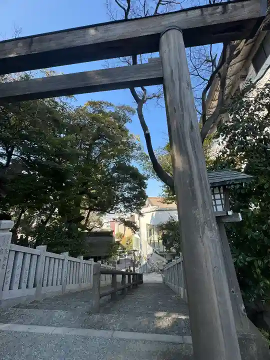 伊勢山皇大神宮の{uncategorized: "未分類", other: "その他", undefined: "問題あり", building: "その他建物", grave: "お墓", sacred_gate: "鳥居", guardian: "狛犬", statue: "像", buddha: "仏像", history: "歴史", nature: "自然", garden: "庭園", animal: "動物", pagoda: "塔", temizu: "手水舎", mountain_gate: "山門・神門", sanctuary: "本殿・本堂", subordinate: "末社・摂社", art: "芸術", scenery: "景色", jizo: "地蔵", ema: "絵馬", goshuin: "御朱印", omikuji: "おみくじ", items: "授与品その他", amulet: "お守り", goshuincho: "御朱印帳", eats: "食事", festival: "お祭り", votive_dance: "神楽", shichigosan: "七五三参", wedding: "結婚式", experience: "体験その他", initially: "初詣", around: "周辺", anti_infection: "感染症対策"}