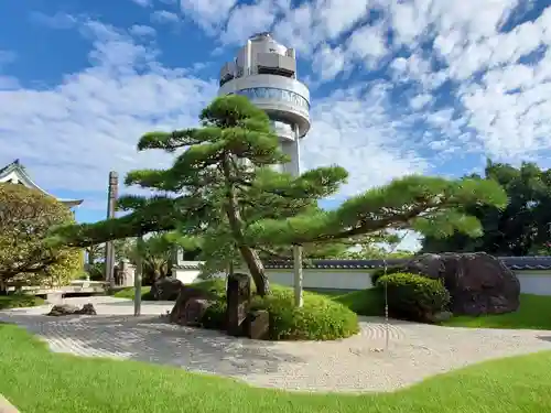 月照寺の庭園