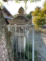 御日塚神社の建物その他