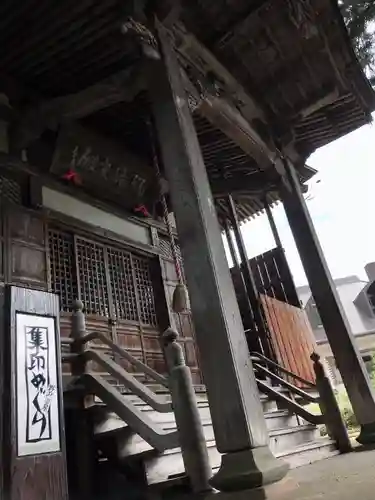 湯沢神社の本殿