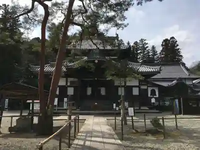 誕生寺の本殿・本堂