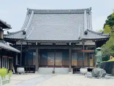 正覚寺の{uncategorized: "未分類", other: "その他", undefined: "問題あり", building: "その他建物", grave: "お墓", sacred_gate: "鳥居", guardian: "狛犬", statue: "像", buddha: "仏像", history: "歴史", nature: "自然", garden: "庭園", animal: "動物", pagoda: "塔", temizu: "手水舎", mountain_gate: "山門・神門", sanctuary: "本殿・本堂", subordinate: "末社・摂社", art: "芸術", scenery: "景色", jizo: "地蔵", ema: "絵馬", goshuin: "御朱印", omikuji: "おみくじ", items: "授与品その他", amulet: "お守り", goshuincho: "御朱印帳", eats: "食事", festival: "お祭り", votive_dance: "神楽", shichigosan: "七五三参", wedding: "結婚式", experience: "体験その他", initially: "初詣", around: "周辺", anti_infection: "感染症対策"}