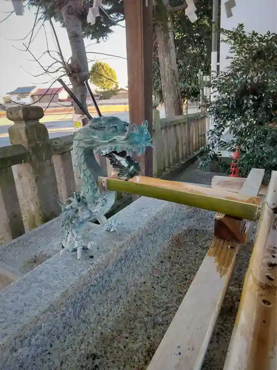 健田須賀神社の手水舎