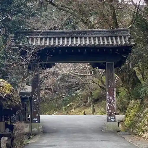 金峯山寺の山門・神門