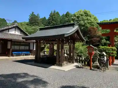 敢國神社の手水舎